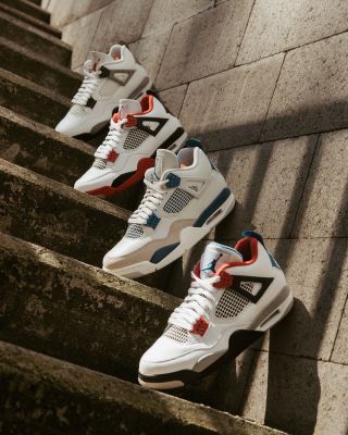 🍂 podzimní počasí = ideální čas na to vytáhnout AJ4 Máme skladem hromadu colorways a začínáme už na 3890 Kč, tak mrkni na...